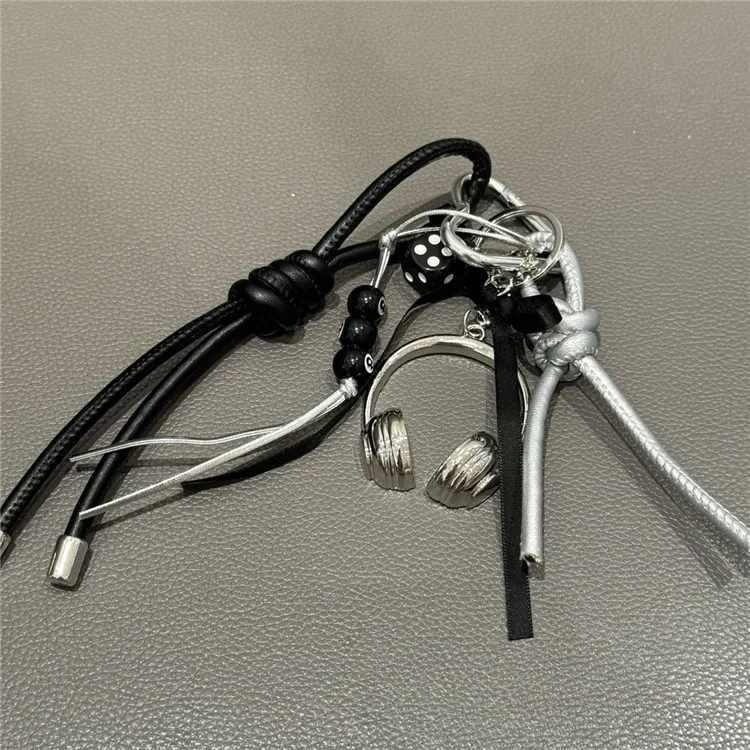Ins Silver Black Miu Cool Sweet Bag Pendant Ancient Early Wings Bow Pendant Y2K Car Key Pendant display picture 2