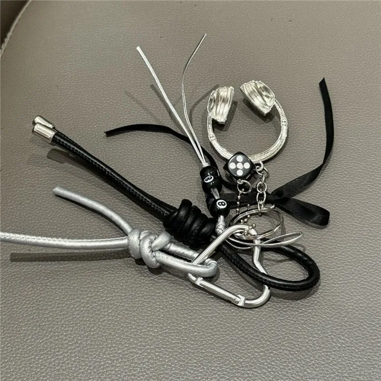 Ins Silver Black Miu Cool Sweet Bag Pendant Ancient Early Wings Bow Pendant Y2K Car Key Pendant display picture 4
