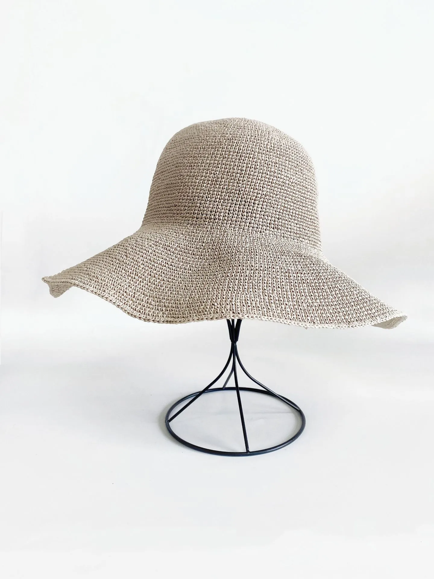 Summer Fine Hook Shade Hat Handmade Fine Paper Grass Fisherman Hat Spring All-match Travel Dome Hat Sun Protection And Sunshade display picture 6
