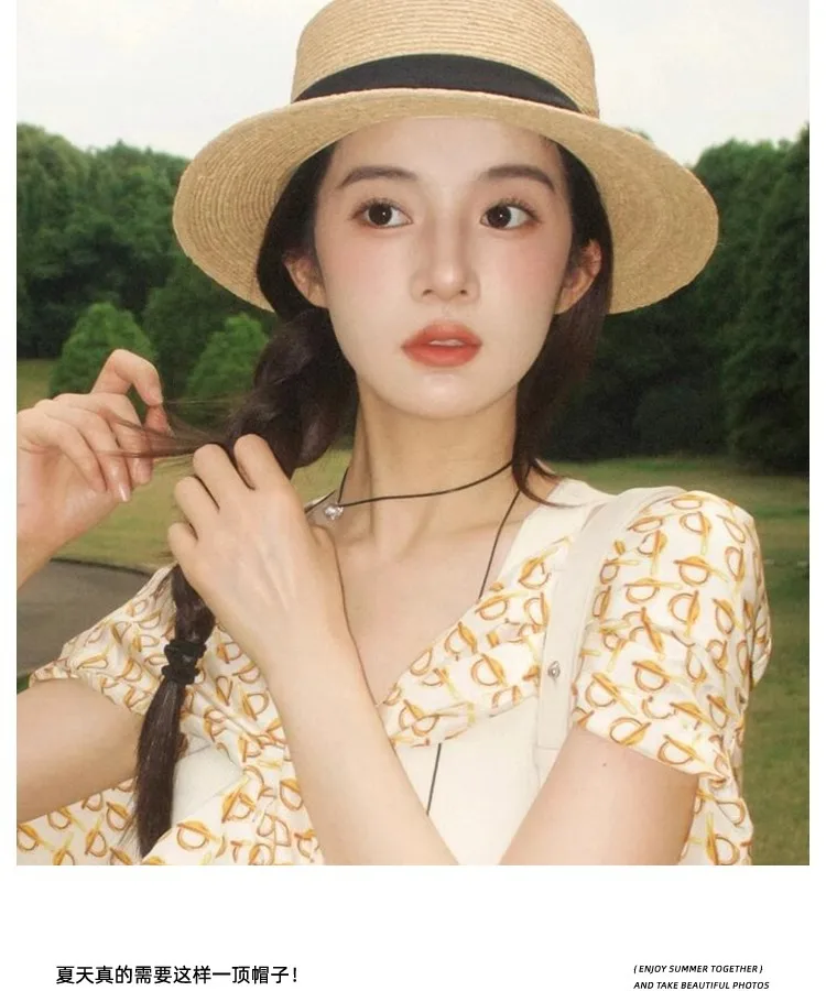 Flat Top Straw Hat Women's French Straw Top Hat  New Summer Big Brim Sunshade Hat Seaside Holiday Sun Hat display picture 15