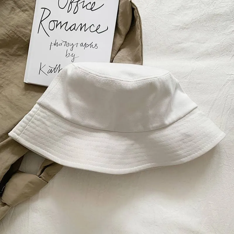 Dopamine New-style Candy-colored Fisherman Hat Solid Color Sunscreen Bucket Hat Table Lamp Hat Thin Elegant Sun Hat Basin Hat display picture 3