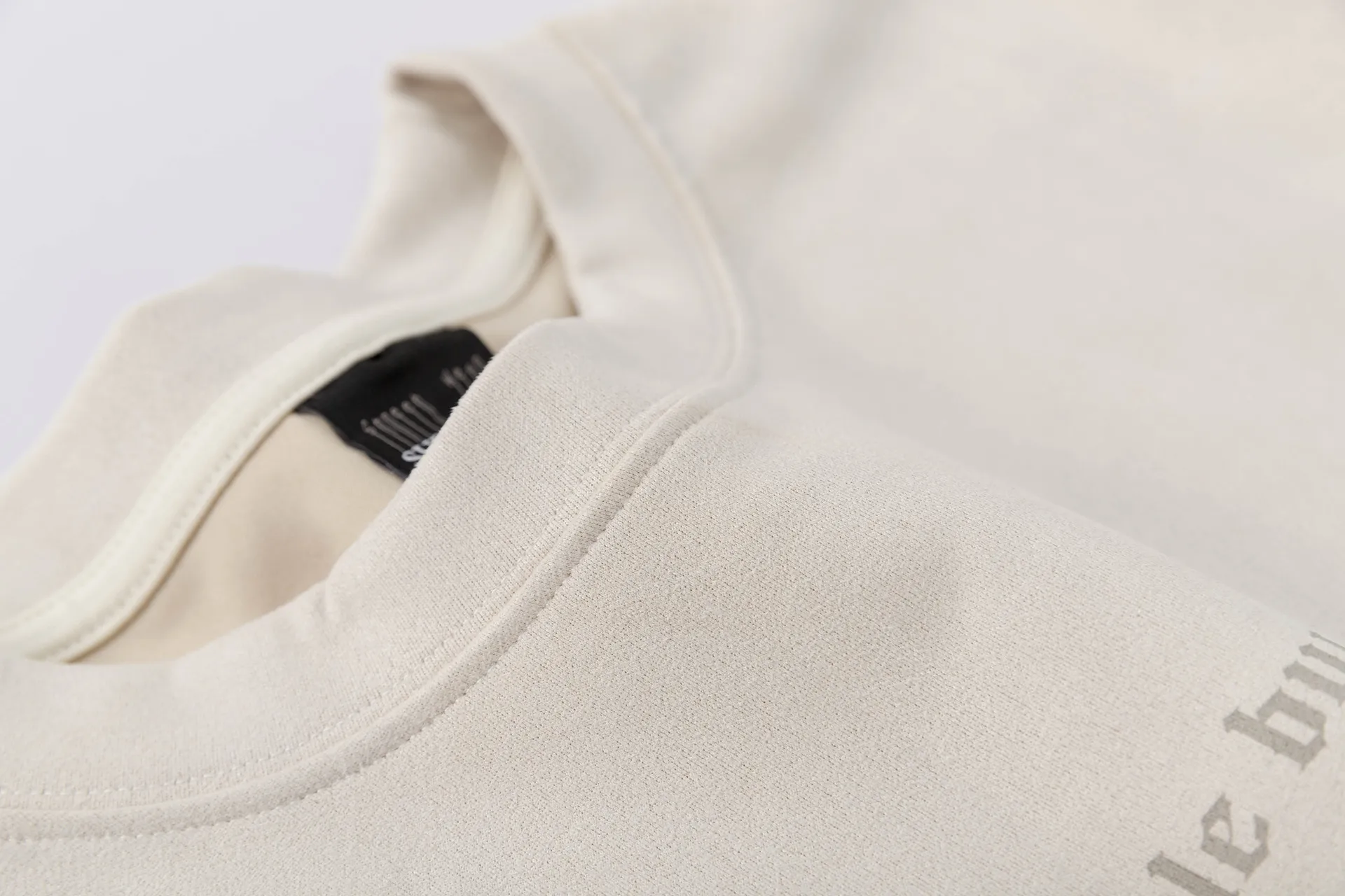 Jiayiku Men's Clothing Spring/Summer New American Street Retro Fashion Brand Deerskin Velvet Embroidered Printed Short-sleeved T-shirt display picture 9