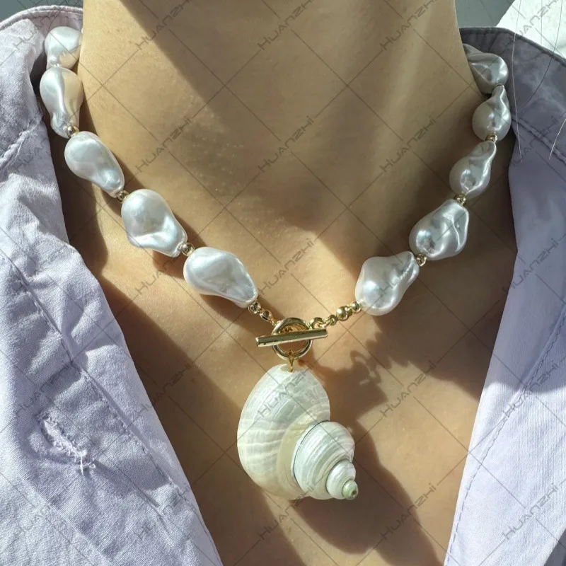 Multi-Layer Baroque Natural Conch Imitation Fat Short Pearl Necklace Summer Exaggerated Beach Conch Necklace display picture 1