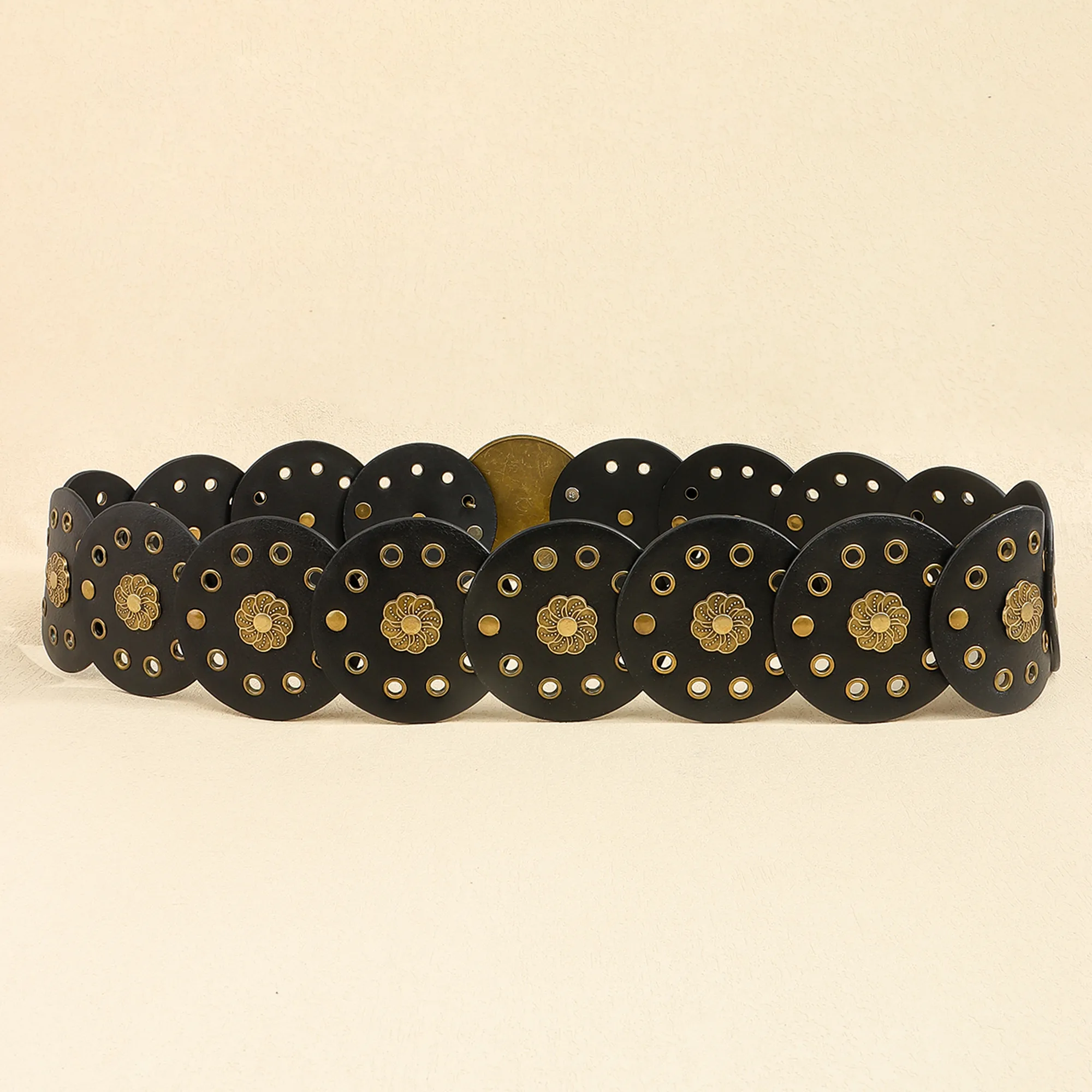 Classical Bohemian Artistic Solid Color Pu Women's Chain Belts display picture 7