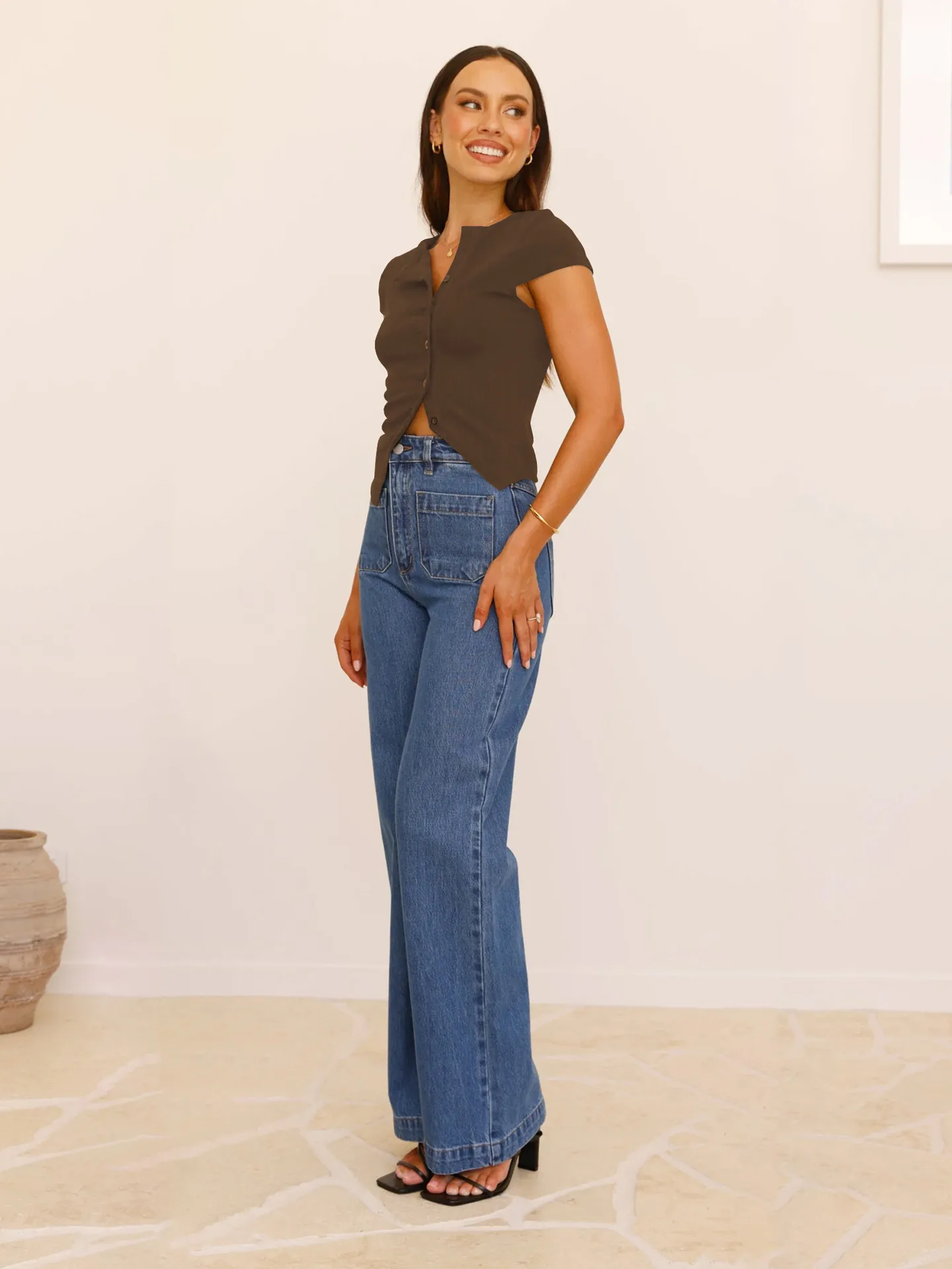 Style New Hot Girl Knitted Button V-neck Short-Sleeved T-shirt Slim Fit Slimming Irregular Design Versatile Top display picture 12