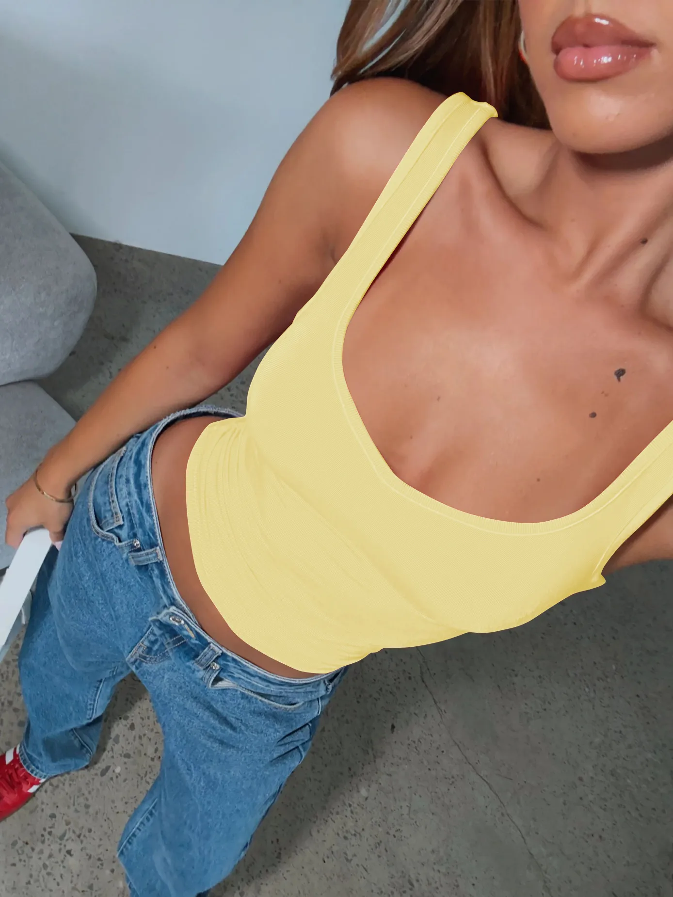 Europe And The United States  Street Small Vest Solid Color New Top Hot Girls Sleeveless Slim Summer Y2K Small V Collar display picture 25