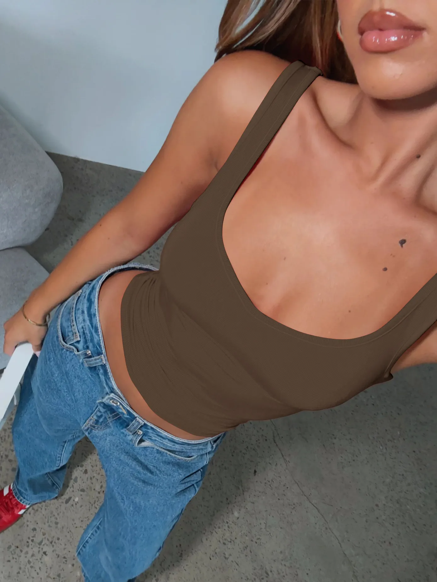 New Sexy Hot Girl Square Collar Camisole Y2g Solid Color Slim-Fitting Back Shaping Sleeveless Top display picture 24