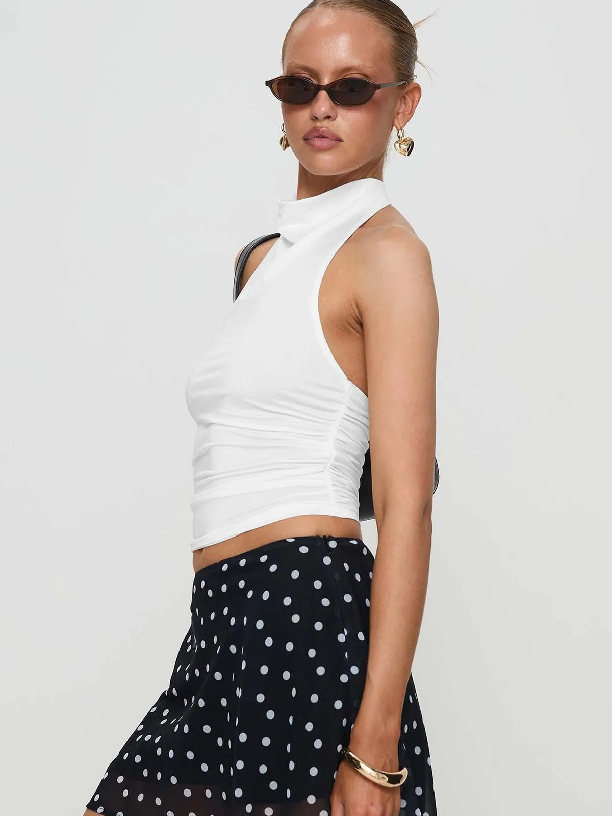 New Design Halter Button Sleeveless Vest Sexy Big Backless Slim Fit Outerwear Top Women display picture 27