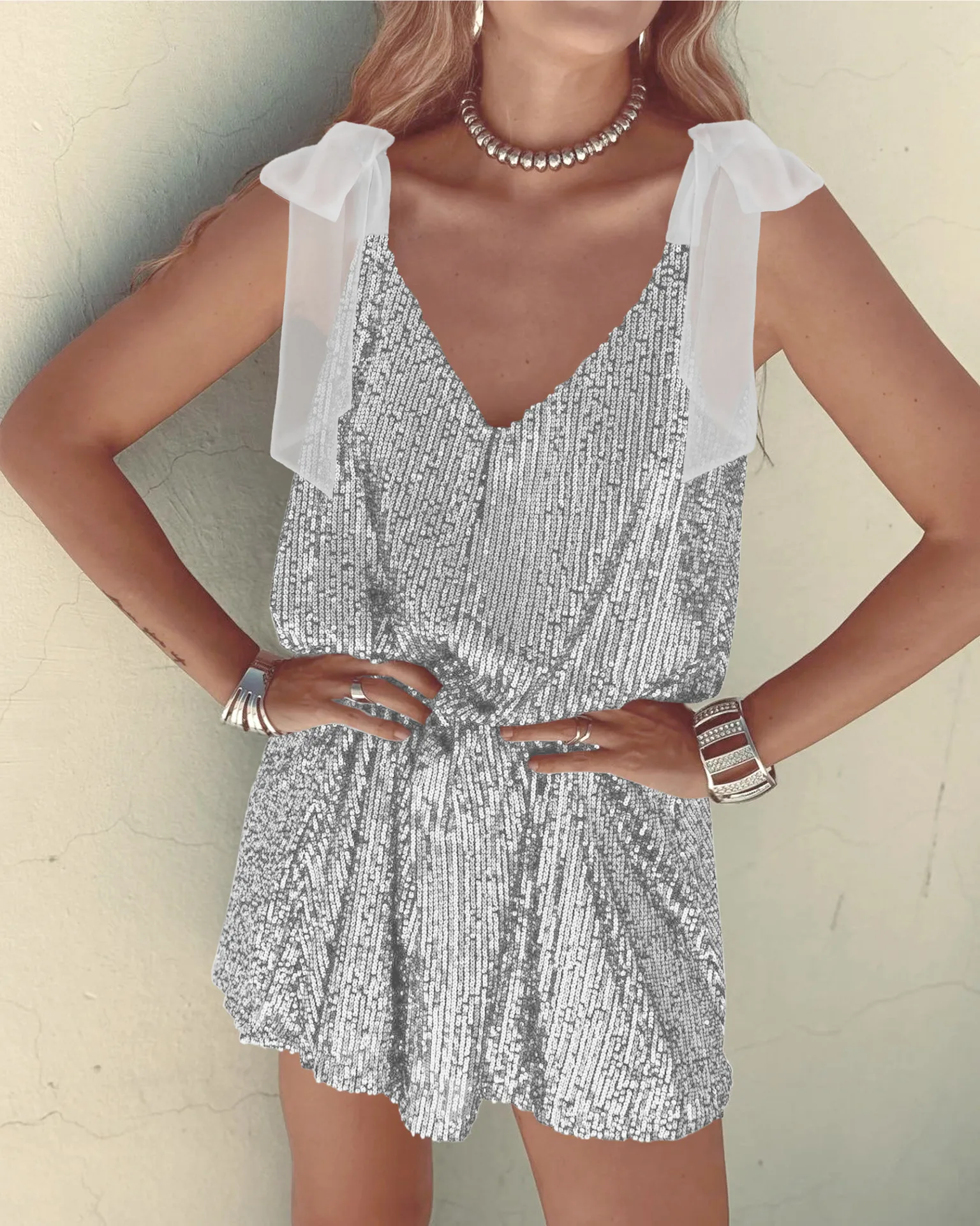 New V-neck Sequined Lace-up Dress High-Grade Hot Girl Sequin Baggy Tank Dress display picture 2