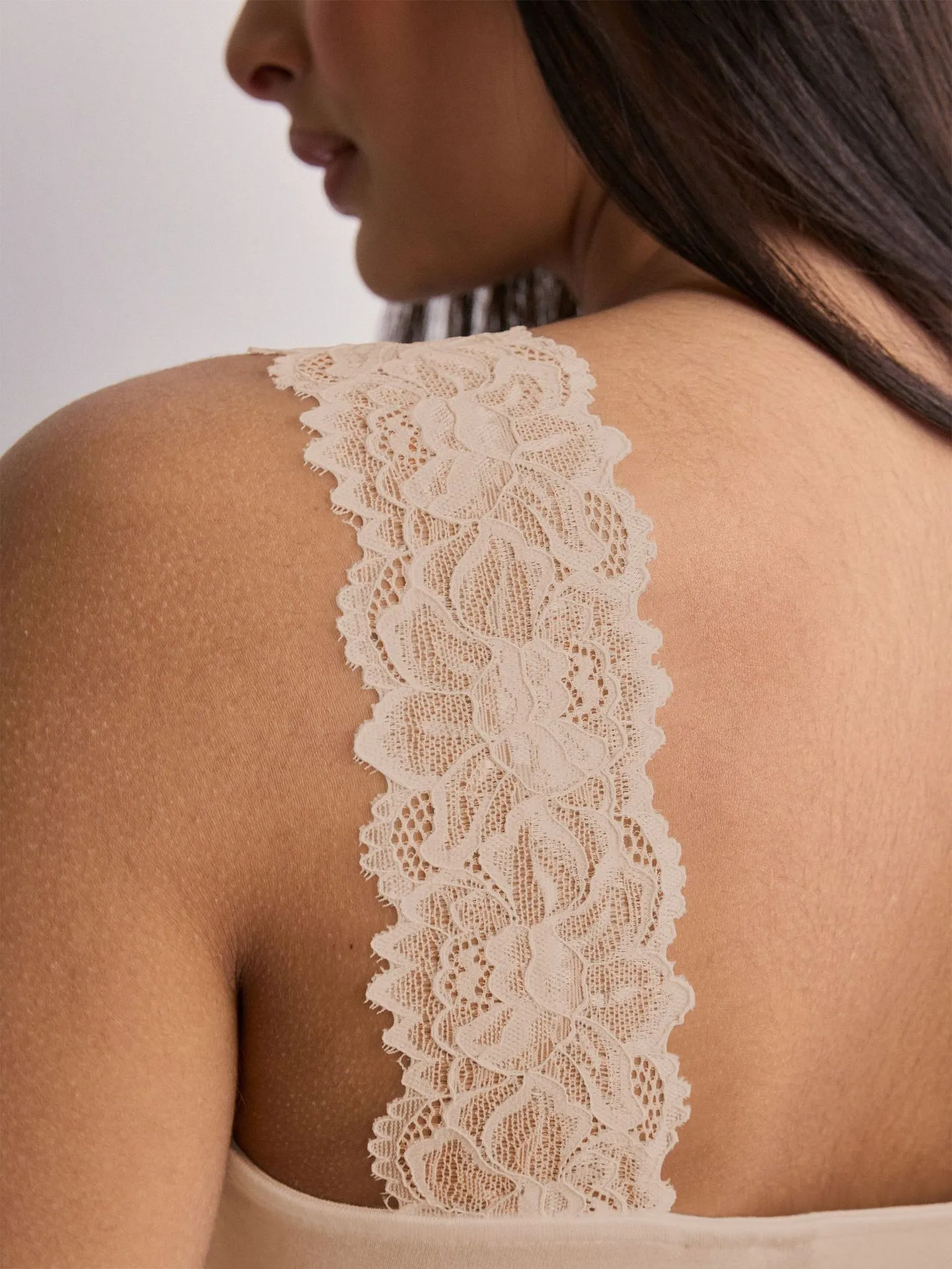 Foreign Trade Hot  Spring And Summer New Listing Lace U Collar Sleeveless Solid Color Vest Top display picture 42