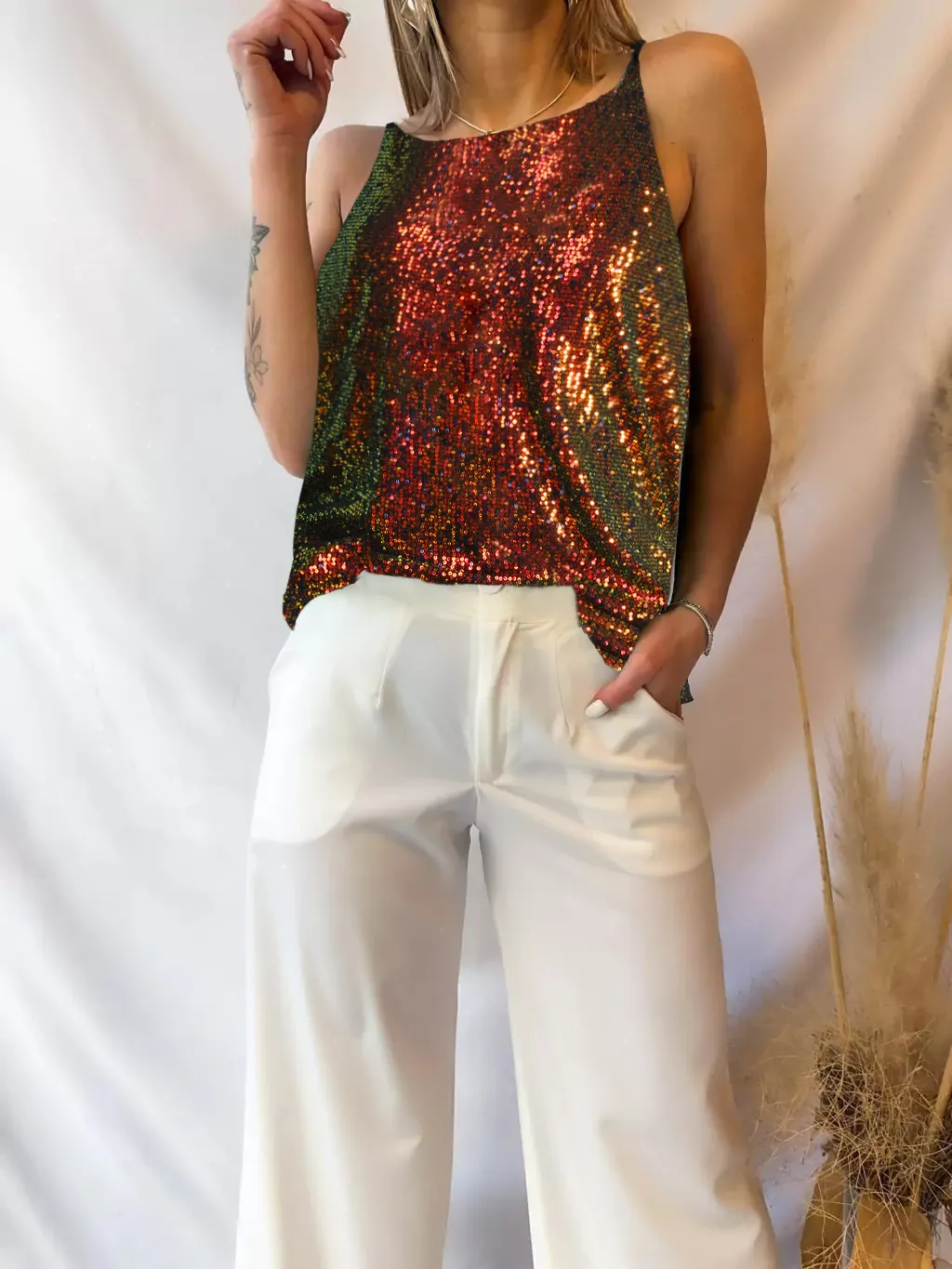 Heavy Embroidery Sequins Vest Loose Outer Wear Camisole Sexy V-neck New  Shiny Sleeveless Front And Back Wearable display picture 2