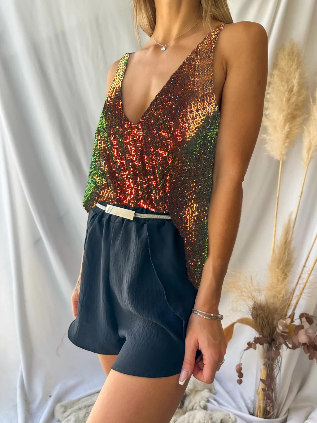 Heavy Embroidery Sequins Vest Loose Outer Wear Camisole Sexy V-neck New  Shiny Sleeveless Front And Back Wearable display picture 6