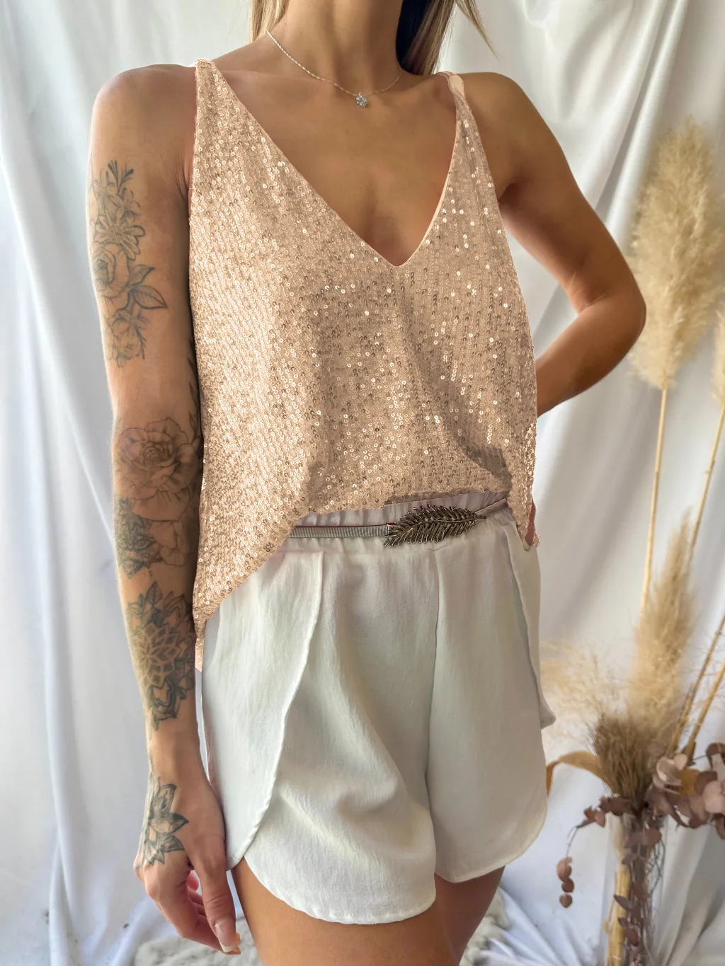 Heavy Embroidery Sequins Vest Loose Outer Wear Camisole Sexy V-neck New  Shiny Sleeveless Front And Back Wearable display picture 11