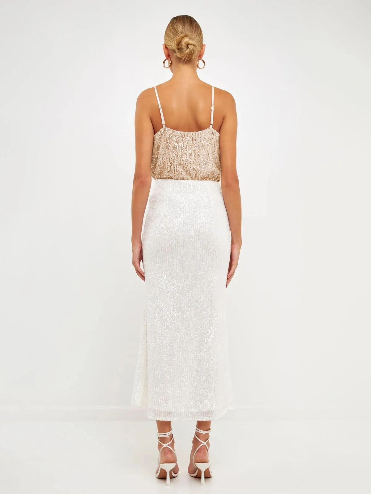 Women's Summer New V-Neck Casual Vest Wholesale Sequin Beaded Camisole Top display picture 15