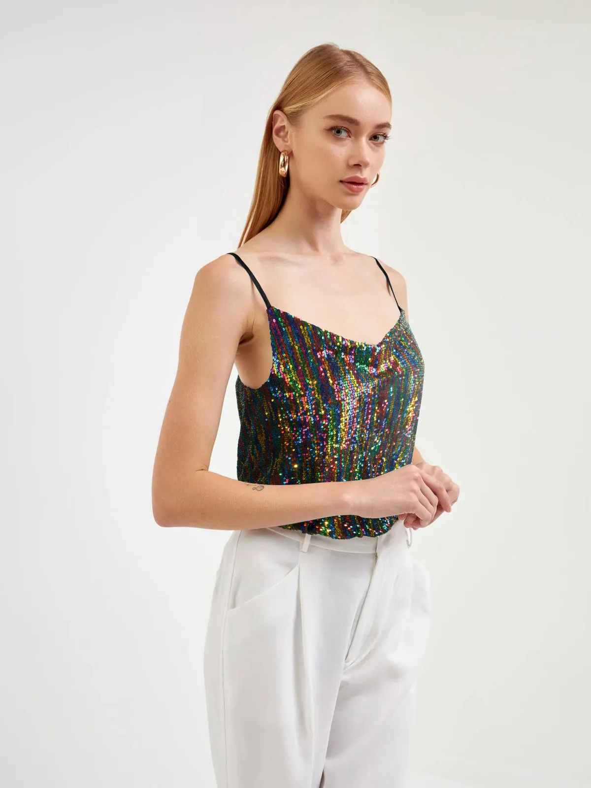 Women's Summer New V-Neck Casual Vest Wholesale Sequin Beaded Camisole Top display picture 2