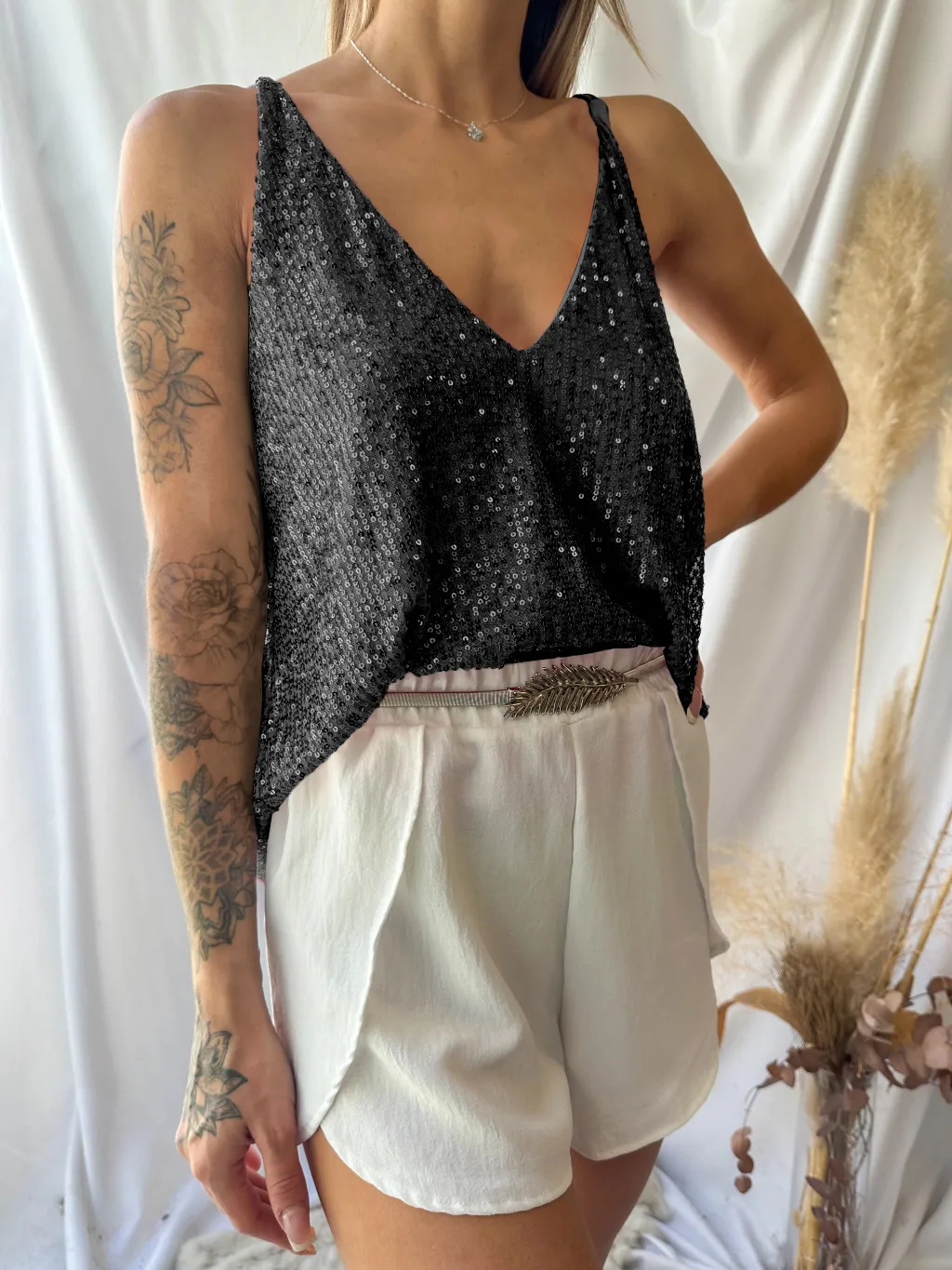 Heavy Embroidery Sequins Vest Loose Outer Wear Camisole Sexy V-neck New  Shiny Sleeveless Front And Back Wearable display picture 30