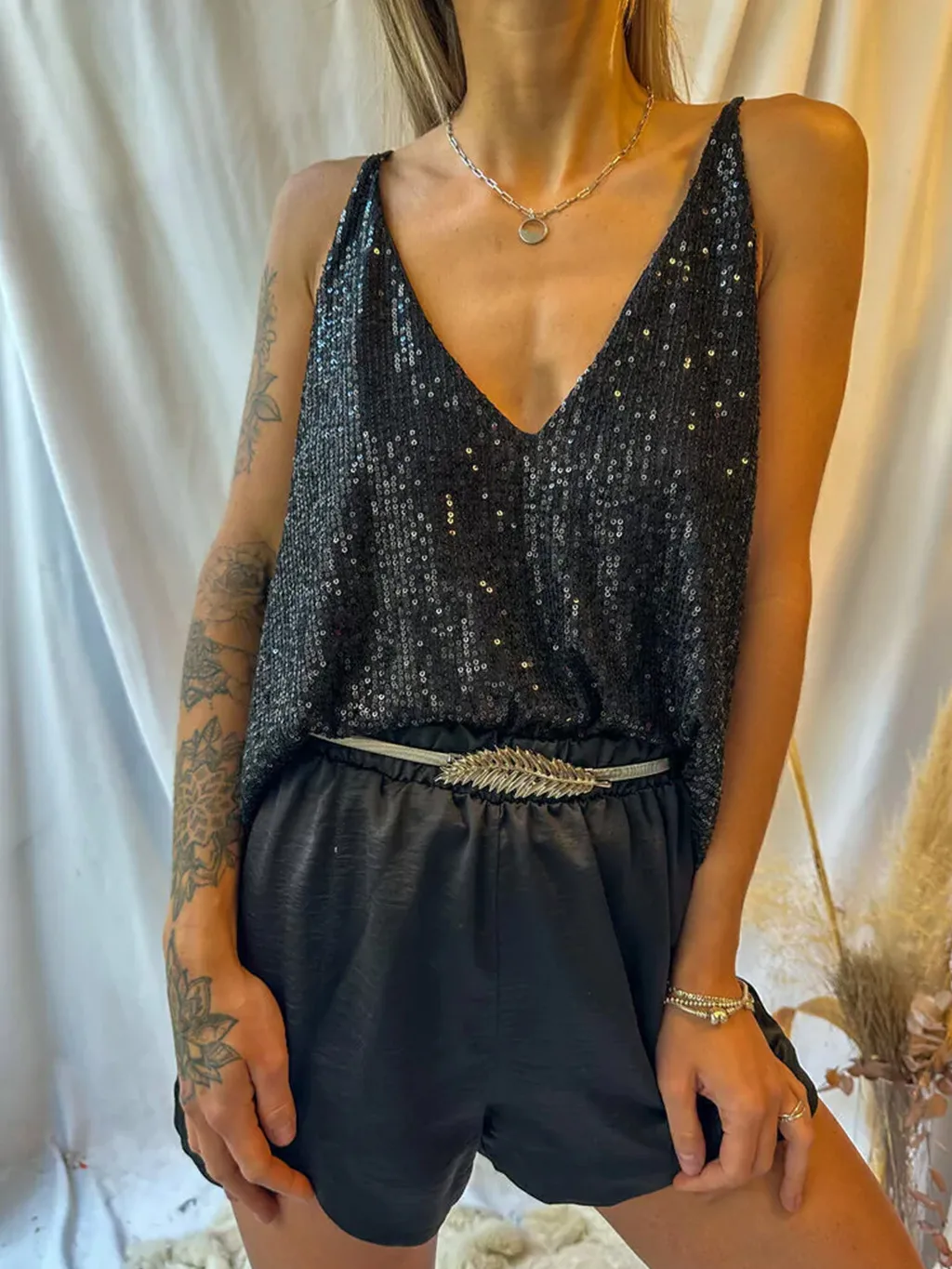 Heavy Embroidery Sequins Vest Loose Outer Wear Camisole Sexy V-neck New  Shiny Sleeveless Front And Back Wearable display picture 34