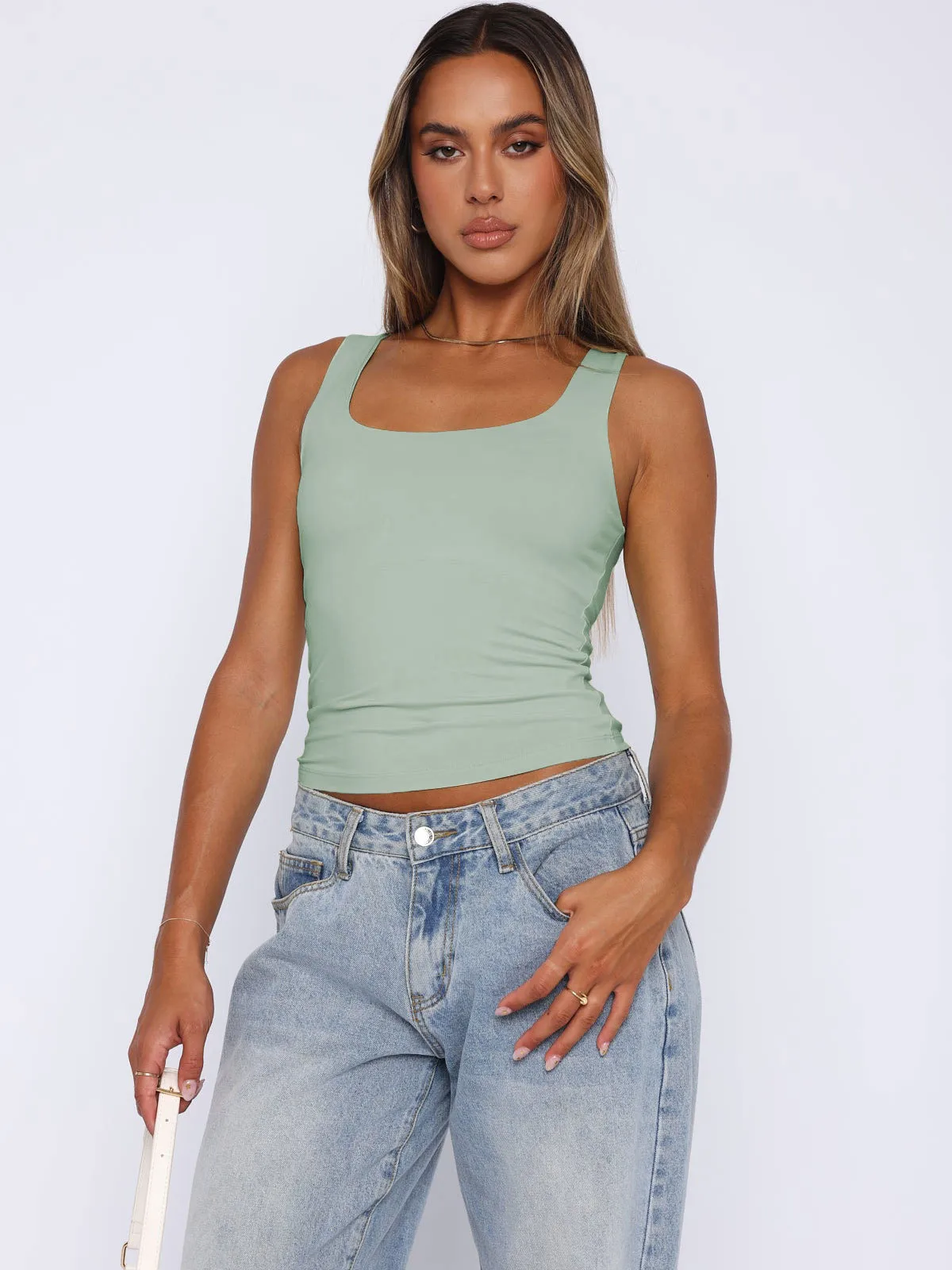 Spring And Summer New Y2K Sexy Spice Girls Women's Sleeveless Square Collar Casual Basic Navel Camisole Women's Vest display picture 11