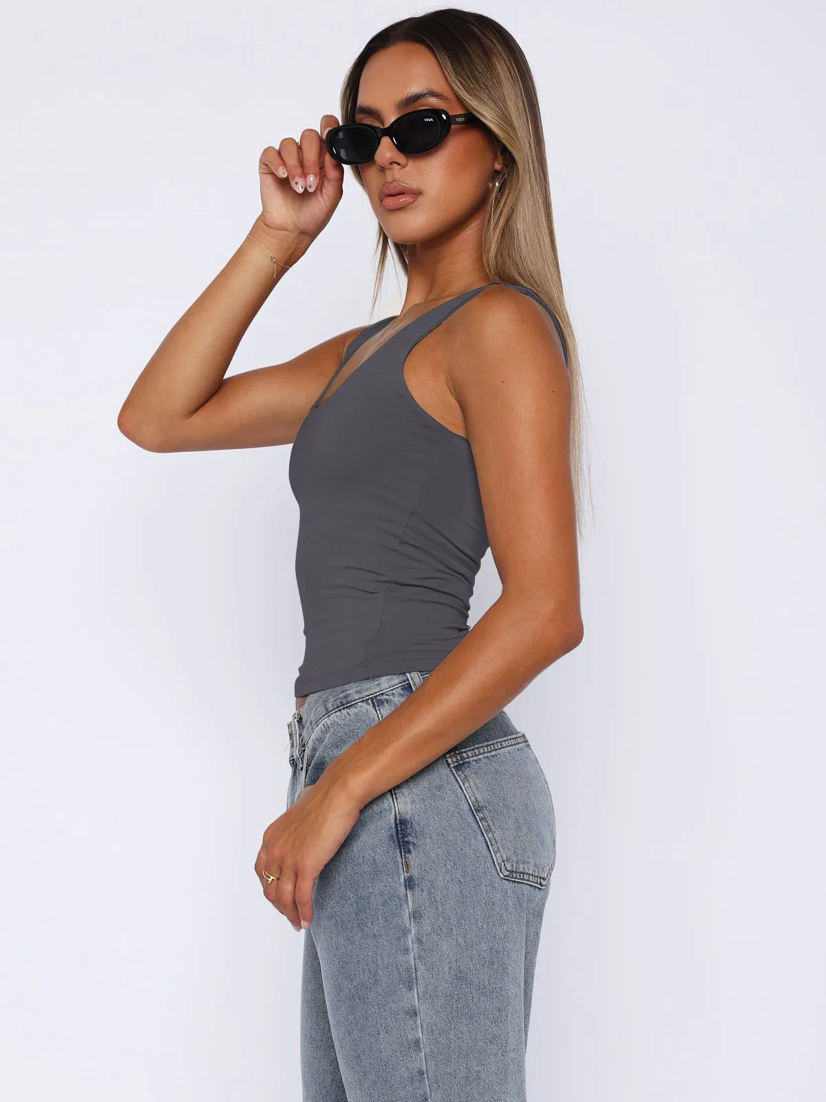 Spring And Summer New Y2K Sexy Spice Girls Women's Sleeveless Square Collar Casual Basic Navel Camisole Women's Vest display picture 27