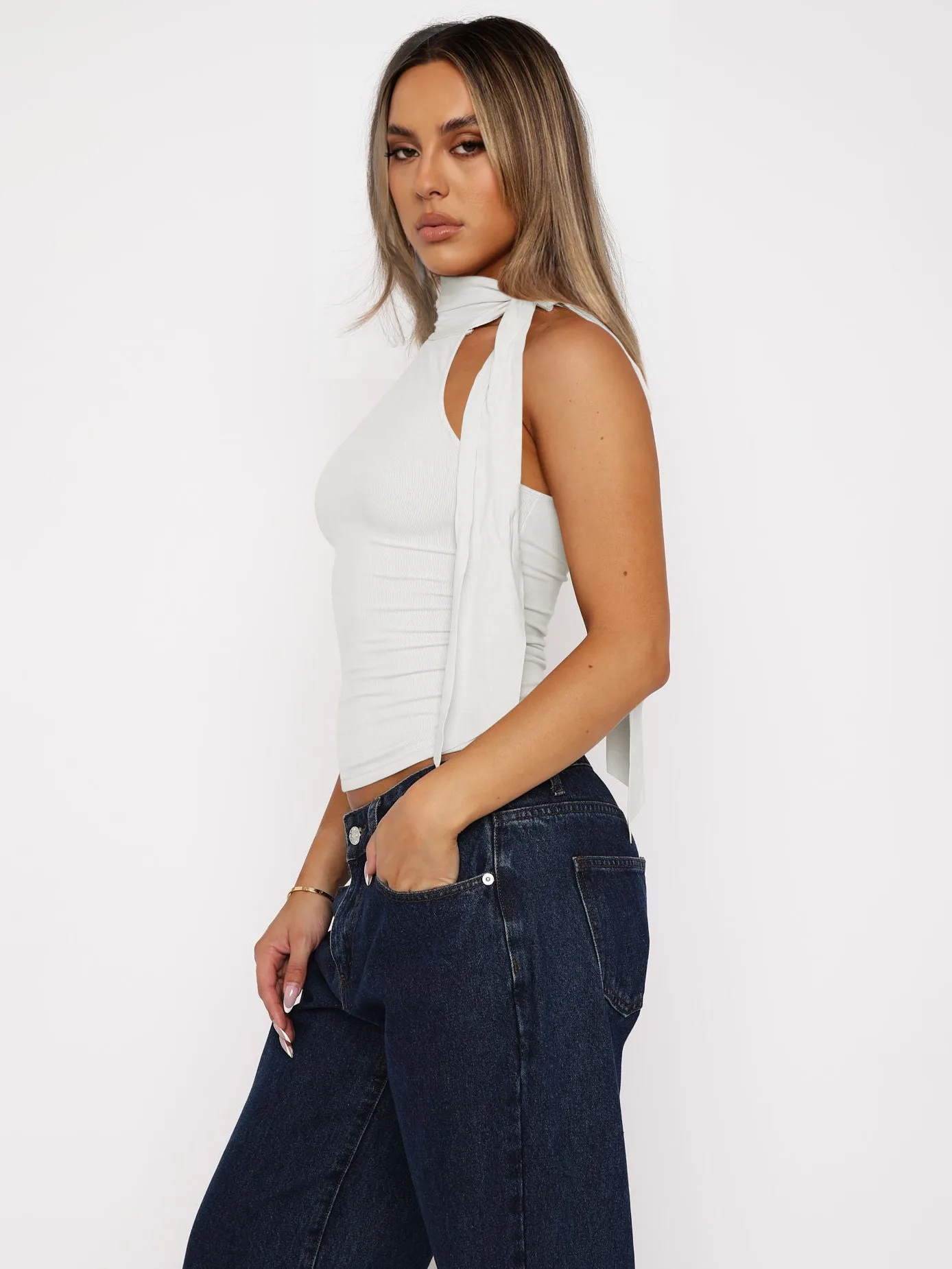 Style Personality Street Sexy Half Turtleneck Ribbon Comfortable Cold-Shoulder Elegant Elegant Vest For Women display picture 10