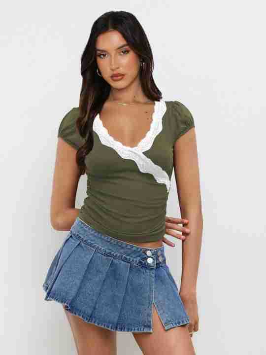Summer  New Fashion Lace Stitching Color Contrast Shoulder Short-sleeved T-shirt Slim-fit V-neck Short Top display picture 3