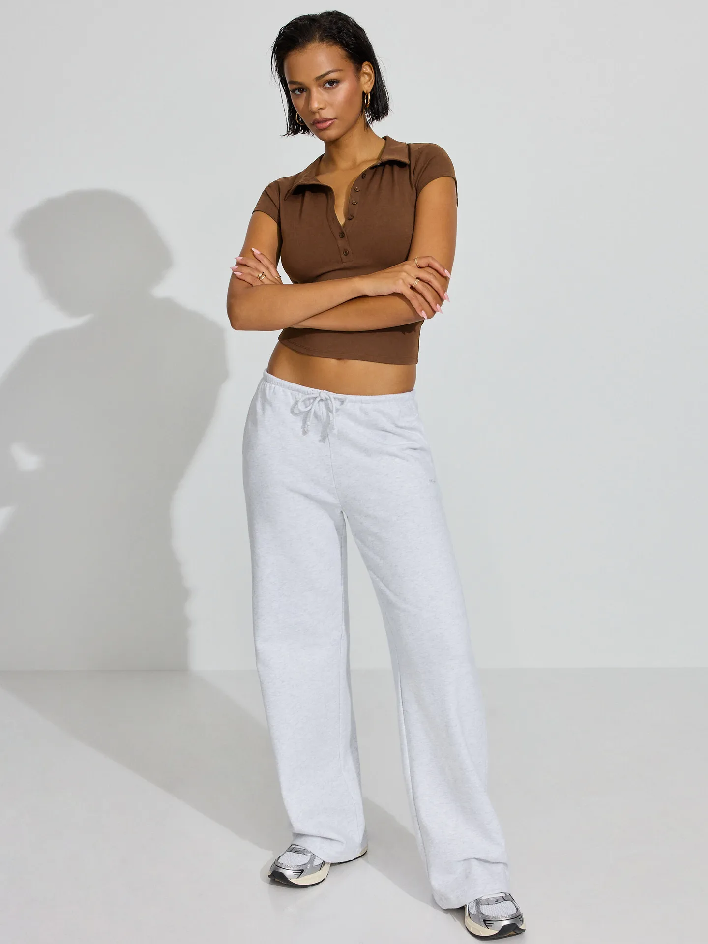 Fashion Women's  Spring And Summer New Polo Collar Button Tight-fit Sports Slimming Short-sleeved Top display picture 11