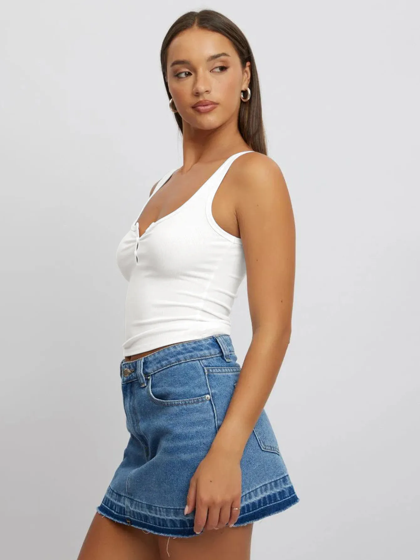 Spring And Summer  Y2K Threaded Top Women's Slim-fit Button Solid Color Inner Vest For Women display picture 9