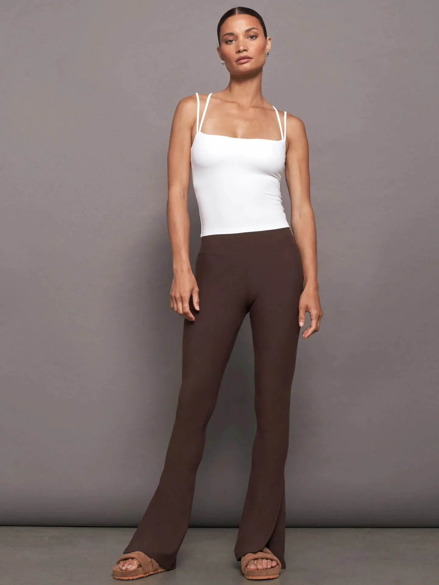 Spring And Summer  New Ultra-short Double Shoulder Strap Slim-fit Back Cross Shoulder Strap Slim-fit Vest For Women display picture 5