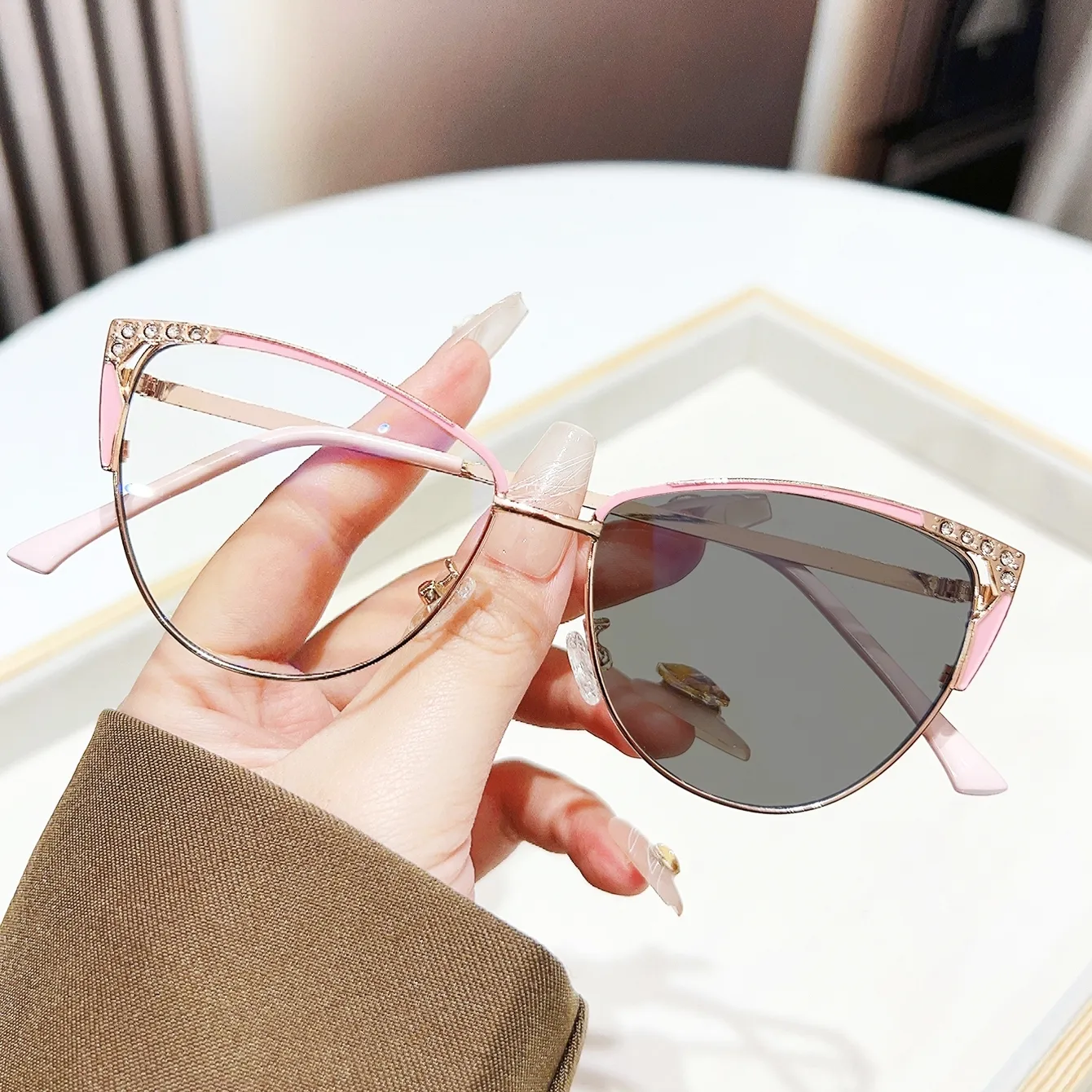 Preppy Style Modern Style Shiny Solid Color PC UV400 Protection Cat Eye Full Frame Glasses display picture 4