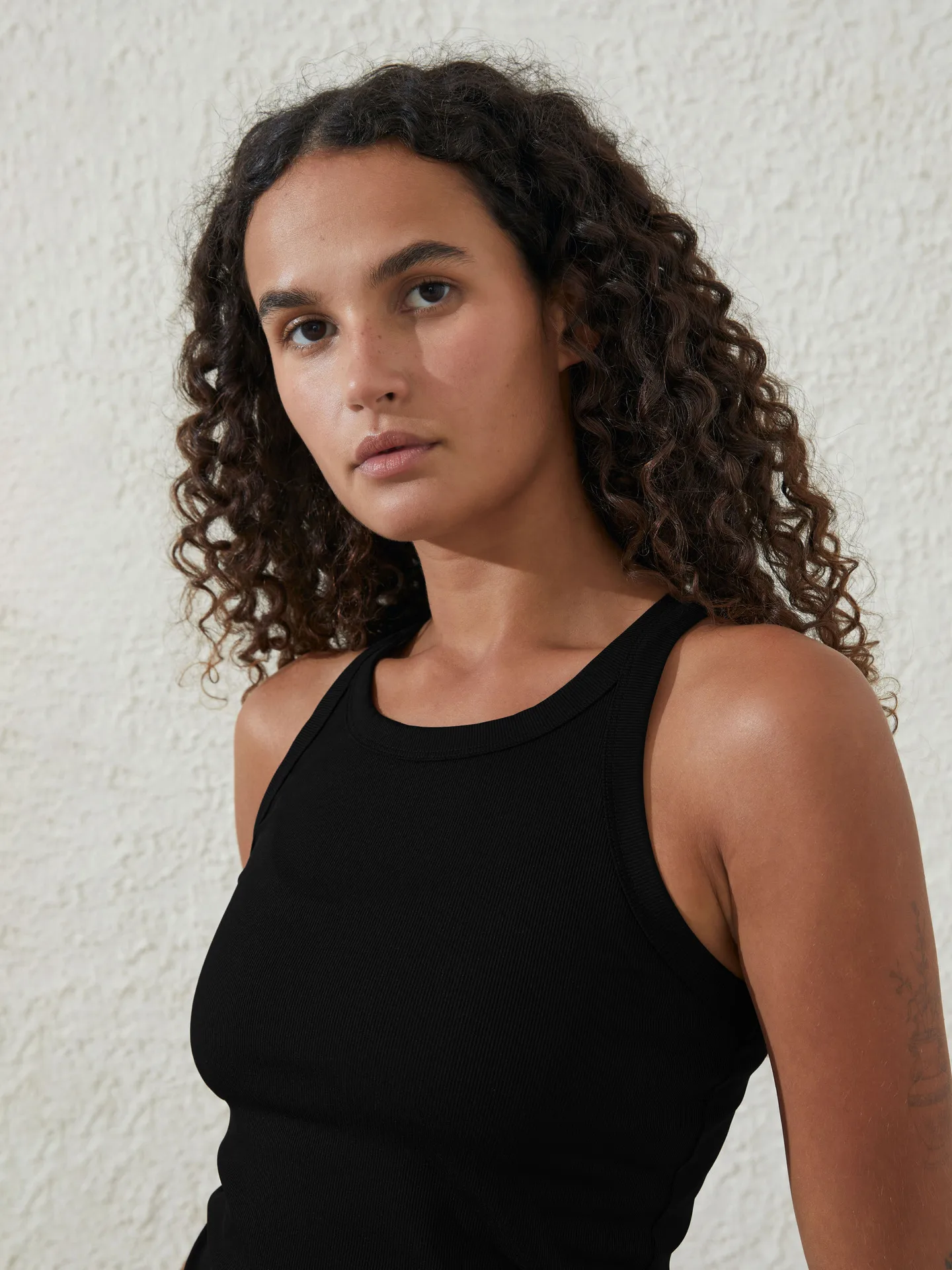 Explosions New  Women's Sports Thread Solid Color Sleeveless Knitted All-match Sling Spring And Summer display picture 19
