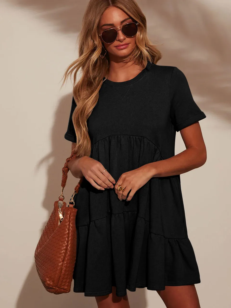 Explosions Summer Casual Pocket Short Round Neck Short Sleeve Pleated Loose Women's Dress display picture 16