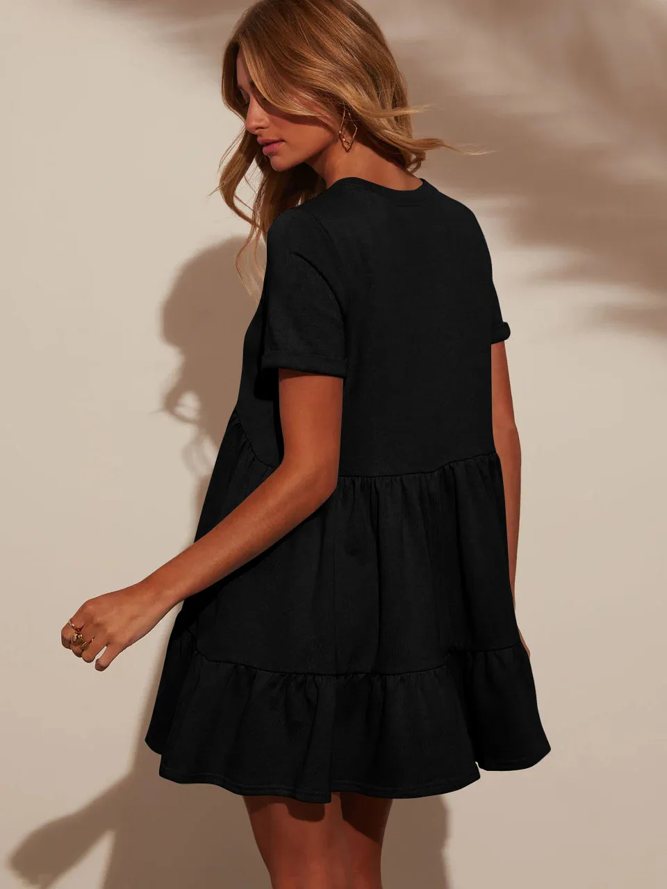 Explosions Summer Casual Pocket Short Round Neck Short Sleeve Pleated Loose Women's Dress display picture 20