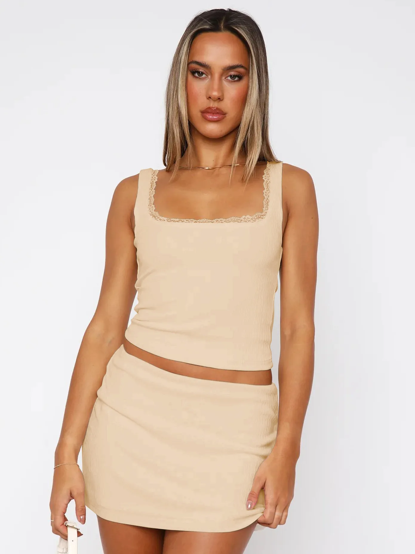 Spring And Summer Y2K Women's Lace Square Collar Sexy Hot Girl Slim Solid Color Vest Top display picture 11