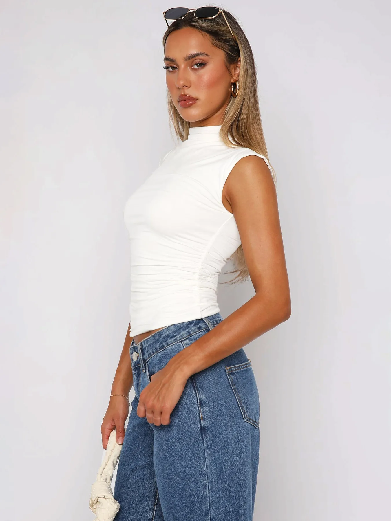 Fashion  Sexy Women's Half-turtleneck Sleeveless Elegant Small Vest Pleated All-match Base Short Top display picture 5