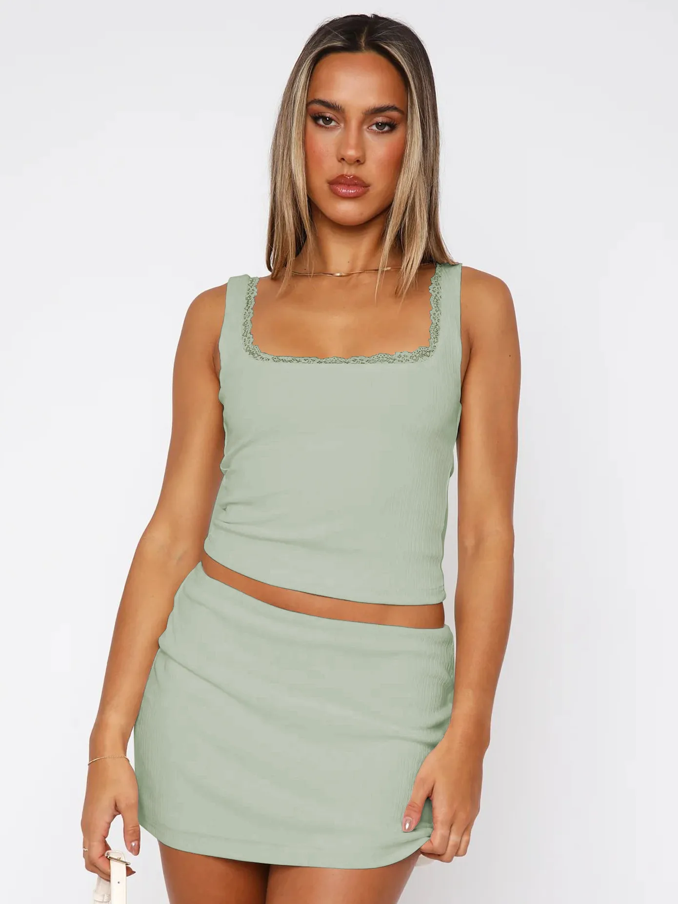 Spring And Summer Y2K Women's Lace Square Collar Sexy Hot Girl Slim Solid Color Vest Top display picture 23