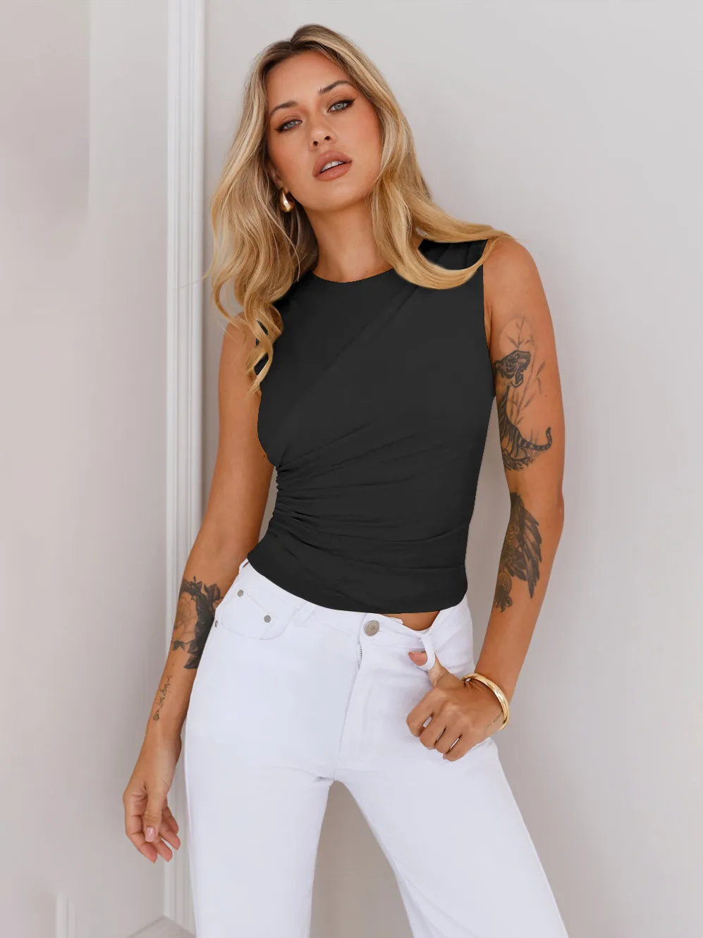 New  Sleeveless Women's Sexy Solid Color Round Neck Spice Girl Fashionable Slim-fit Vest Top display picture 13