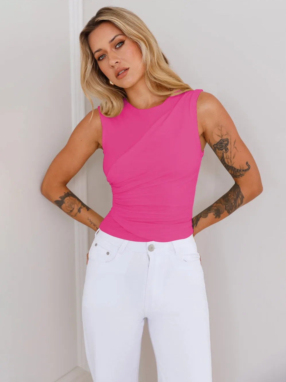 New  Sleeveless Women's Sexy Solid Color Round Neck Spice Girl Fashionable Slim-fit Vest Top display picture 19