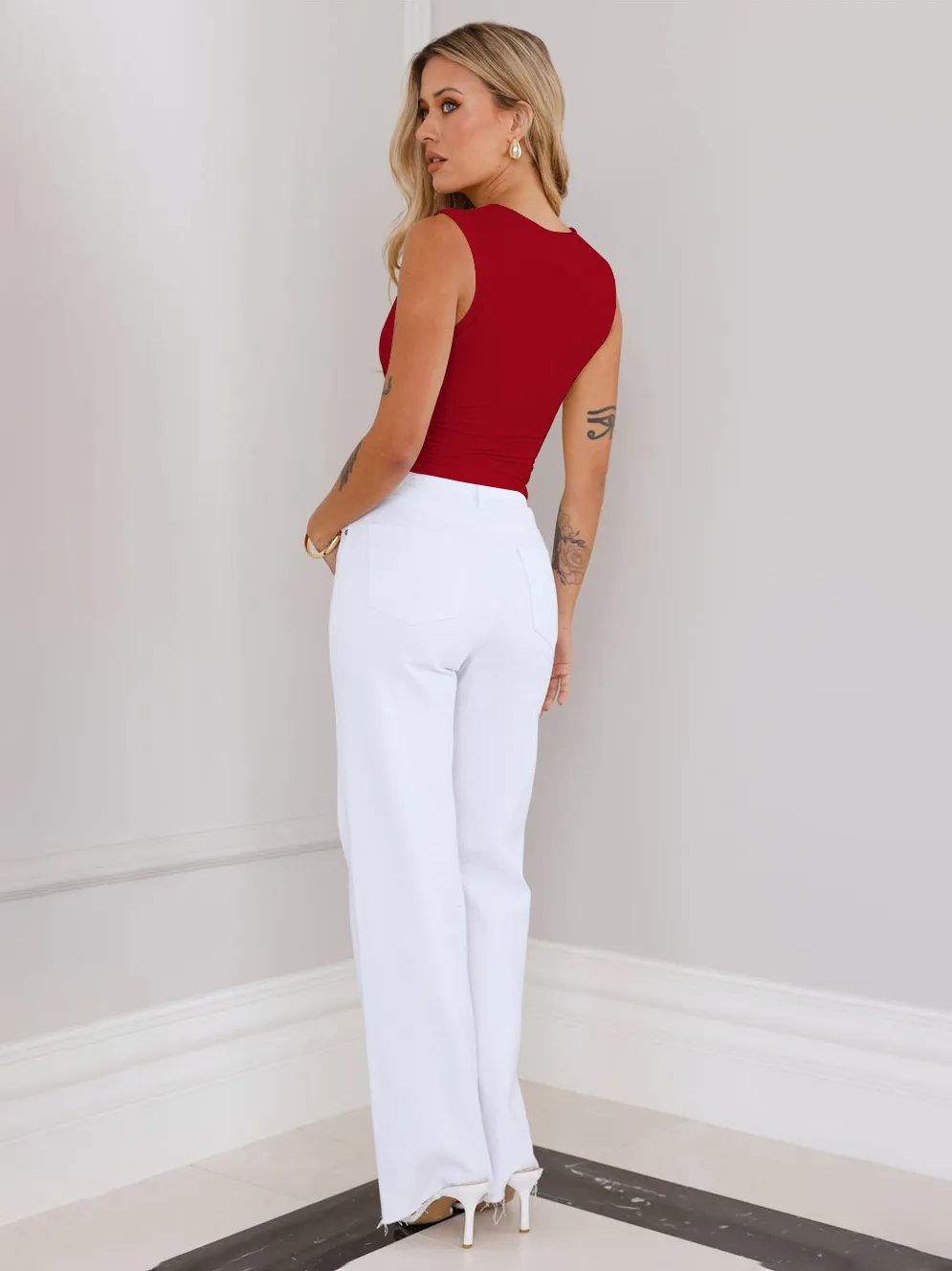 New  Sleeveless Women's Sexy Solid Color Round Neck Spice Girl Fashionable Slim-fit Vest Top display picture 34