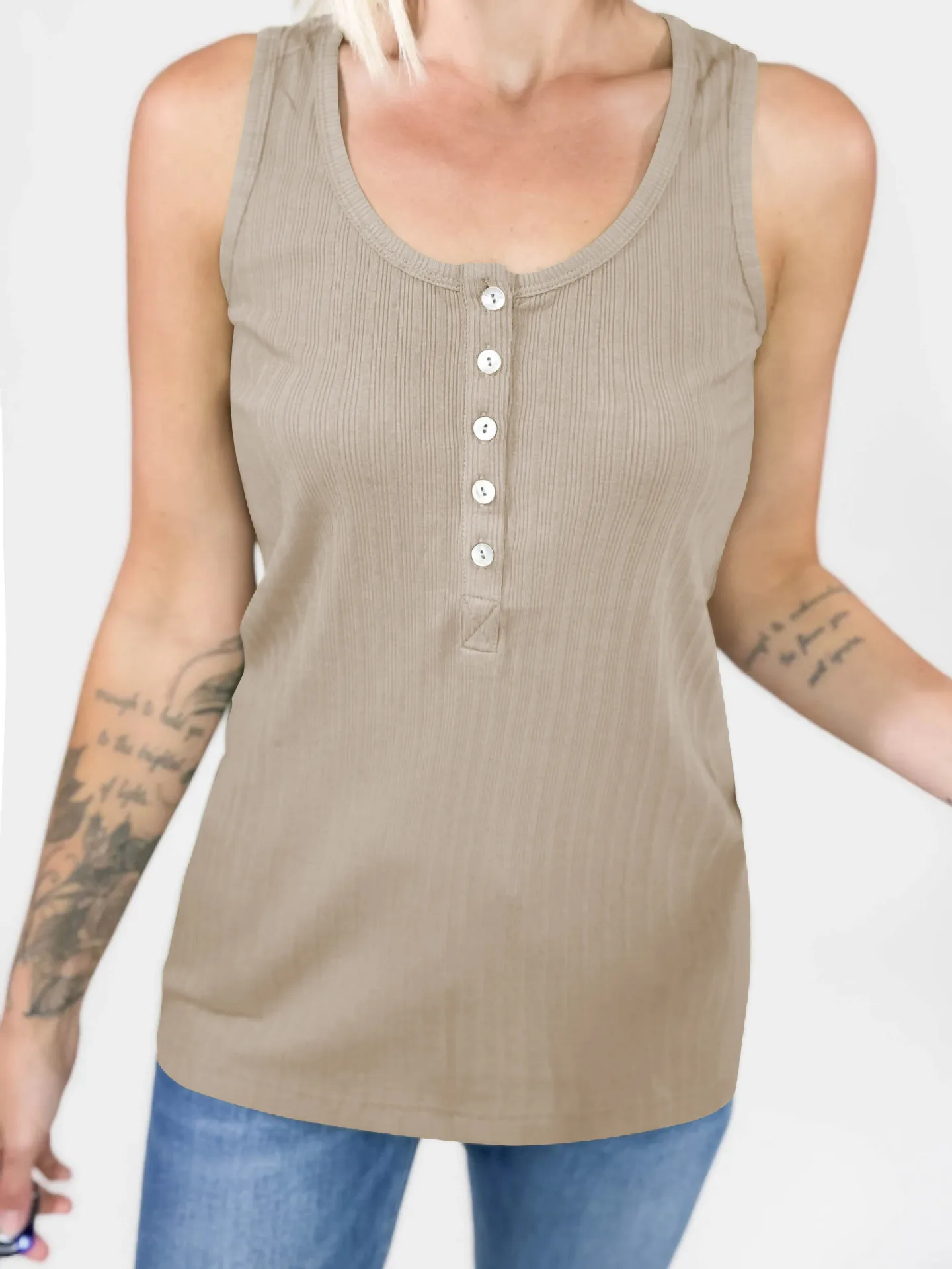 Summer New  Knitted Sleeveless Women's  Pit Strip Elegant Commuter Style Button Top  Vest Women display picture 18
