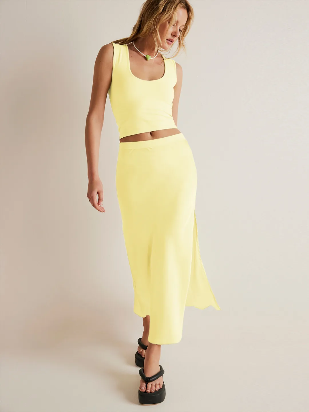 Summer  Hot Sexy Spice Y2K Fashion Double Layer Solid Color U Collar Sleeveless Short Vest Top Women display picture 3