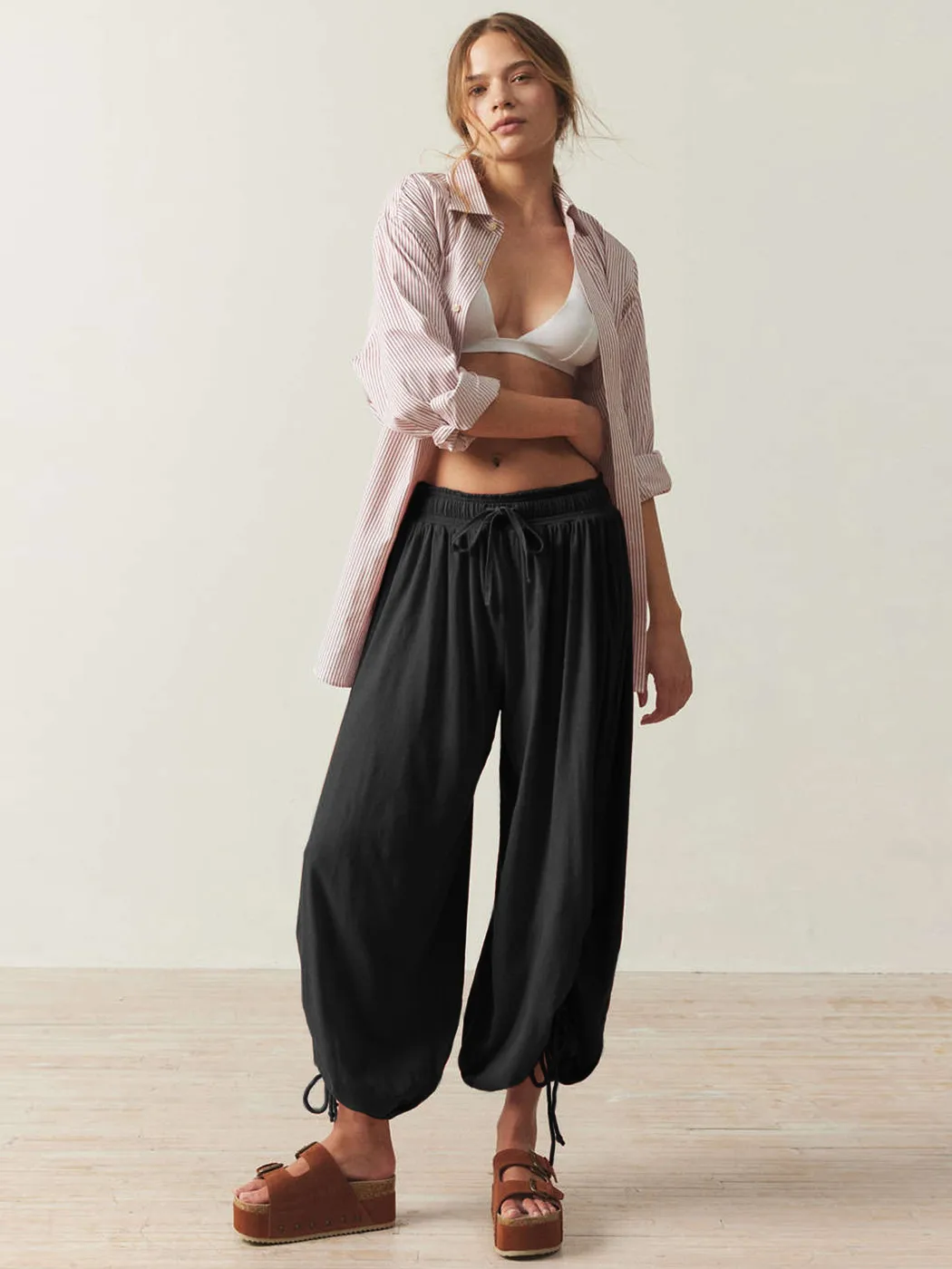 Foreign Trade Fashion  Fashion Solid Color Drawstring Lace-up Design Sense Lantern Casual Comfortable Autumn Cropped Pants display picture 11