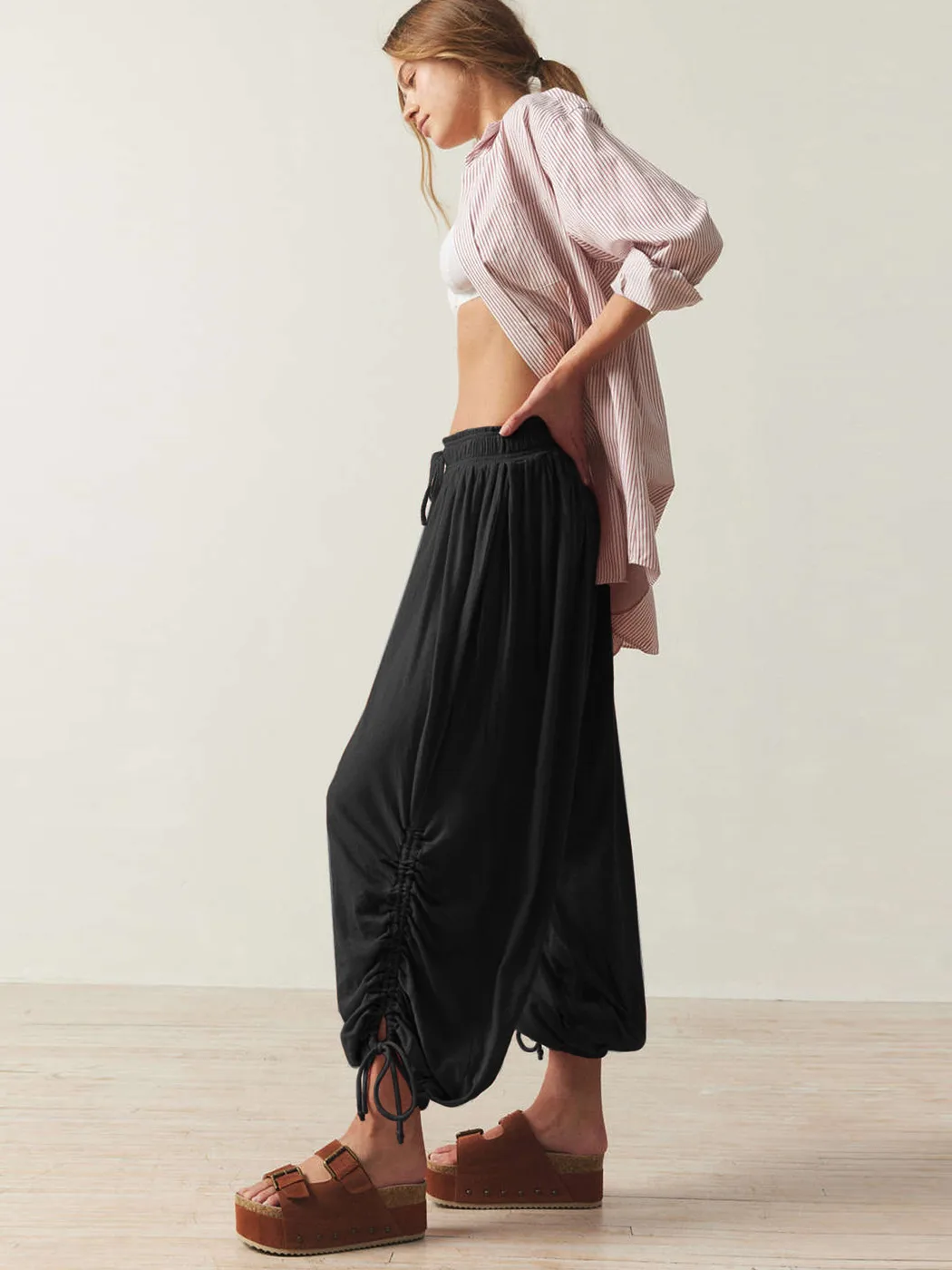 Foreign Trade Fashion  Fashion Solid Color Drawstring Lace-up Design Sense Lantern Casual Comfortable Autumn Cropped Pants display picture 12