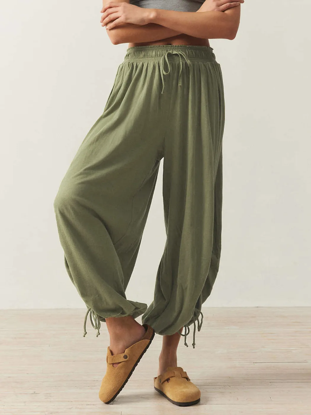 Foreign Trade Fashion  Fashion Solid Color Drawstring Lace-up Design Sense Lantern Casual Comfortable Autumn Cropped Pants display picture 20