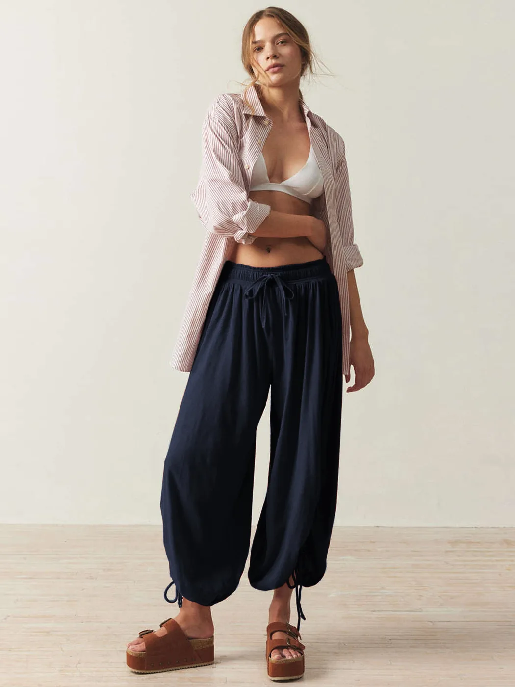 Foreign Trade Fashion  Fashion Solid Color Drawstring Lace-up Design Sense Lantern Casual Comfortable Autumn Cropped Pants display picture 34