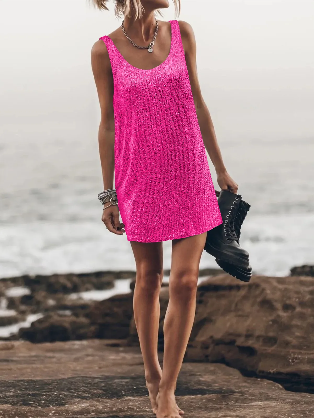 U-collar Sleeveless Loose Backless New Vest Dress Casual Sequins Sexy Suspenders Dress Women's Clothing display picture 3