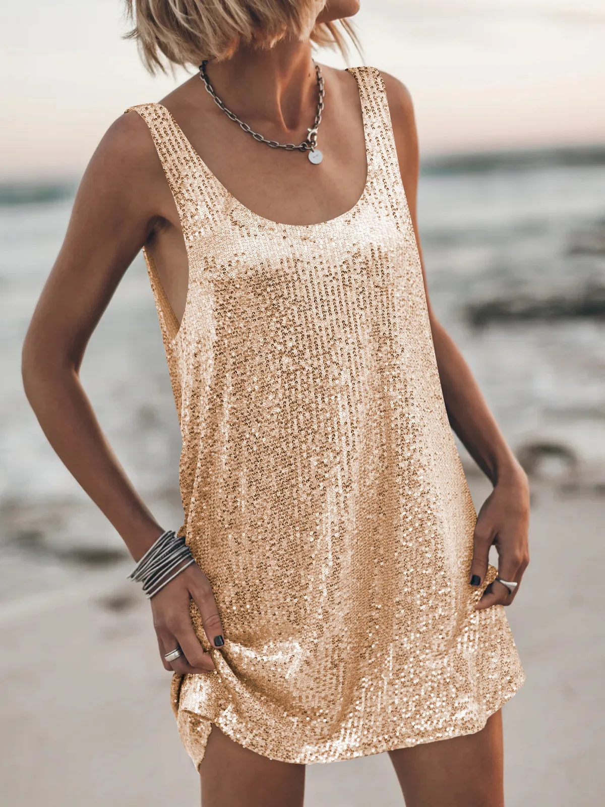 U-collar Sleeveless Loose Backless New Vest Dress Casual Sequins Sexy Suspenders Dress Women's Clothing display picture 14