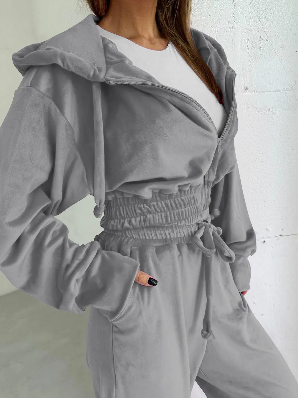 Silver Fox Velvet Hooded Sweater Suit  Autumn And Winter Fashion Waist Short Coat Pants Two-piece Set display picture 13