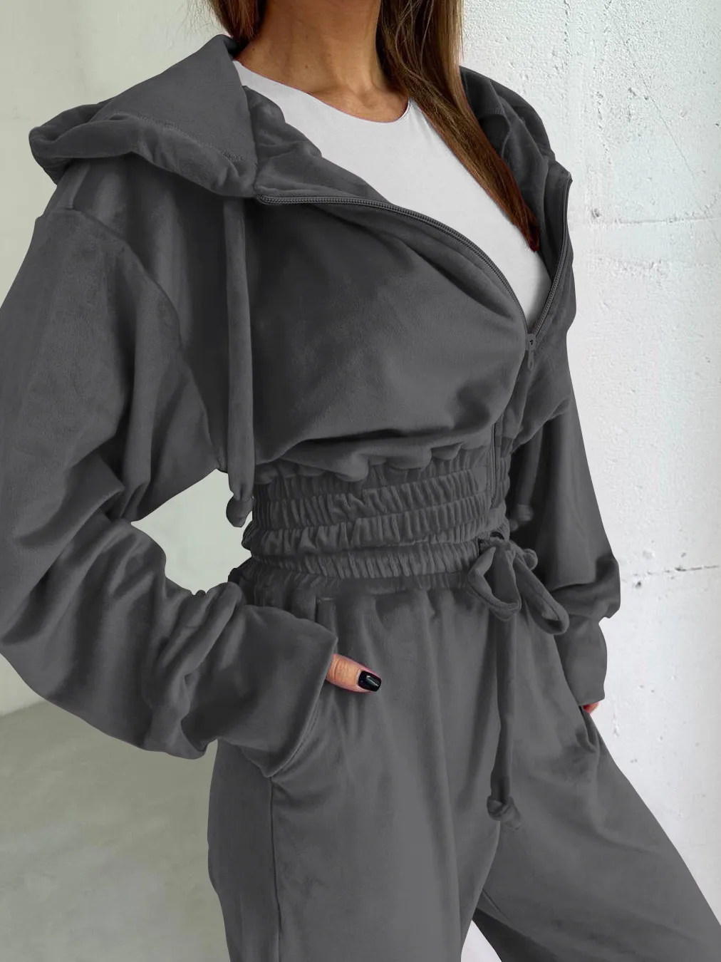 Silver Fox Velvet Hooded Sweater Suit  Autumn And Winter Fashion Waist Short Coat Pants Two-piece Set display picture 18