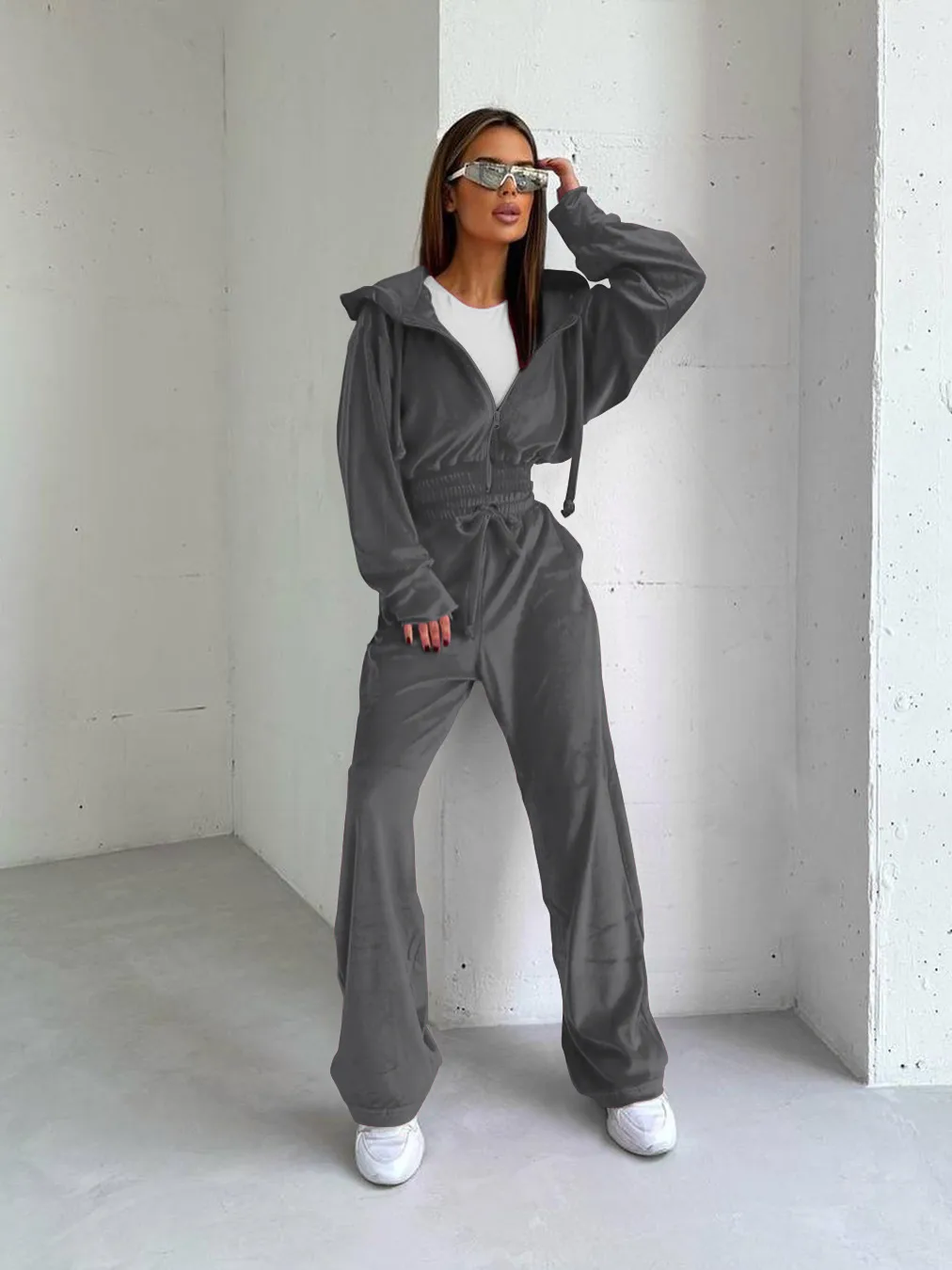 Silver Fox Velvet Hooded Sweater Suit  Autumn And Winter Fashion Waist Short Coat Pants Two-piece Set display picture 19