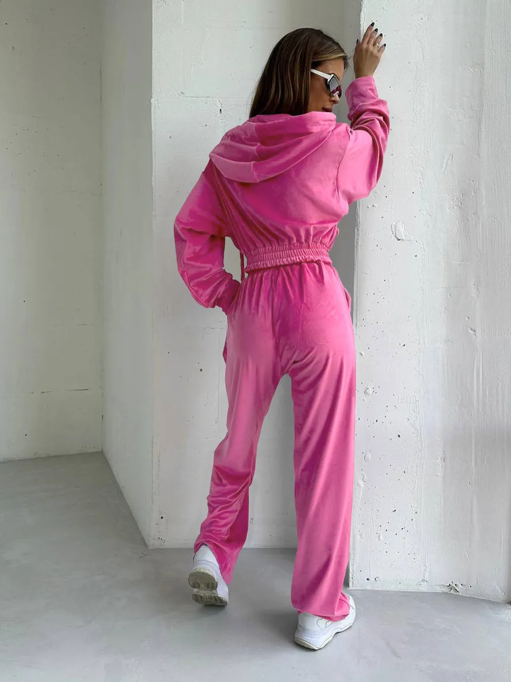 Silver Fox Velvet Hooded Sweater Suit  Autumn And Winter Fashion Waist Short Coat Pants Two-piece Set display picture 25